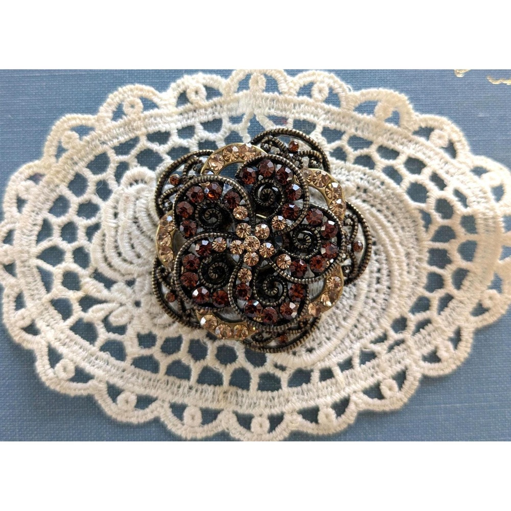 Vintage Rhinestone Brooch – Brown & Champagne Crystal Floral Pin – Antique Style